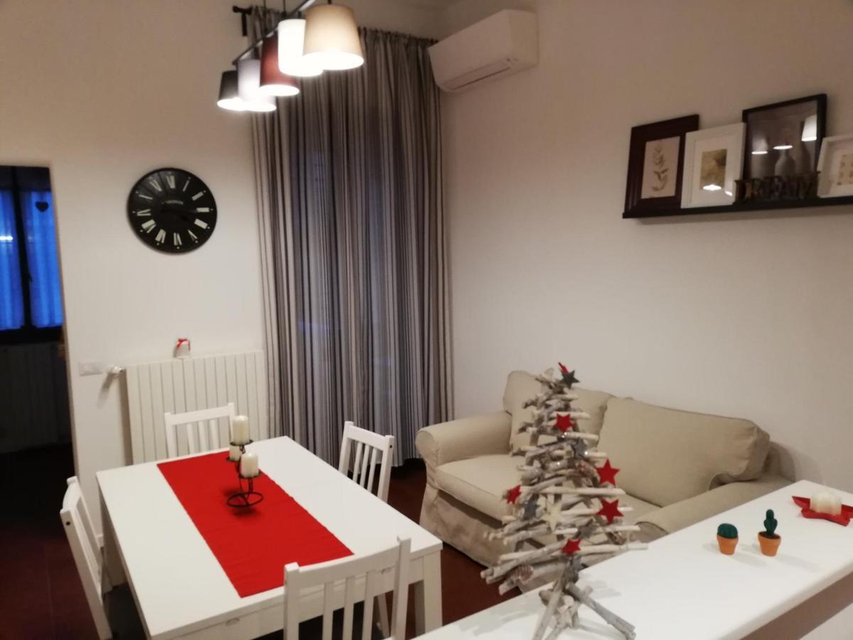 Davide & Mary Friendly House Apartment โนวารา ภายนอก รูปภาพ
